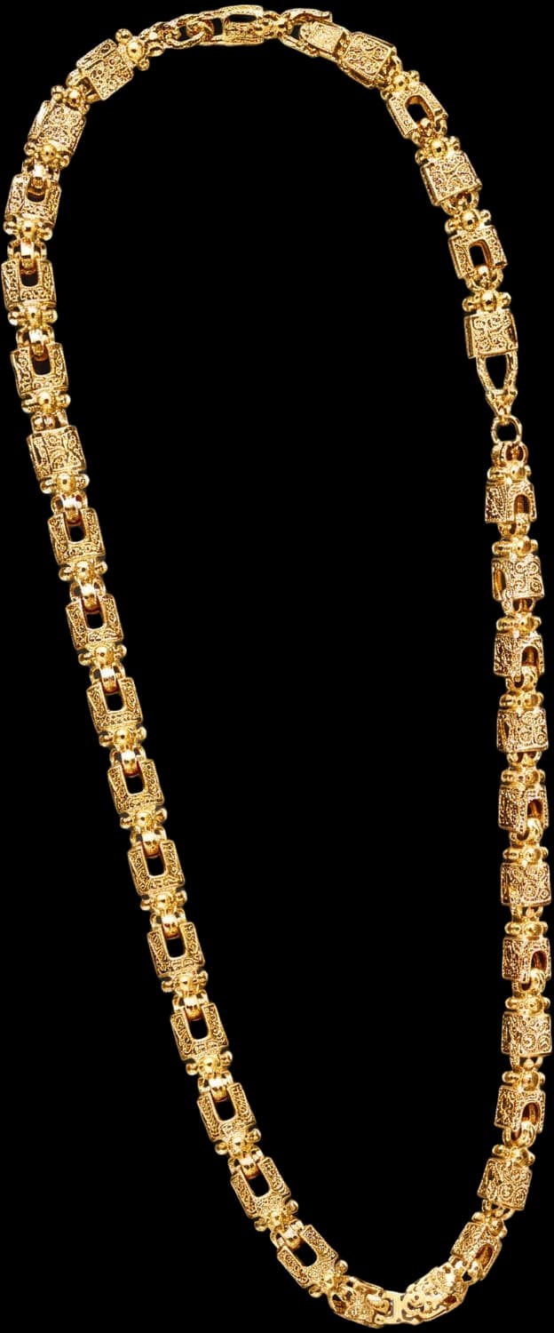 Gold chain of engraved fancy links