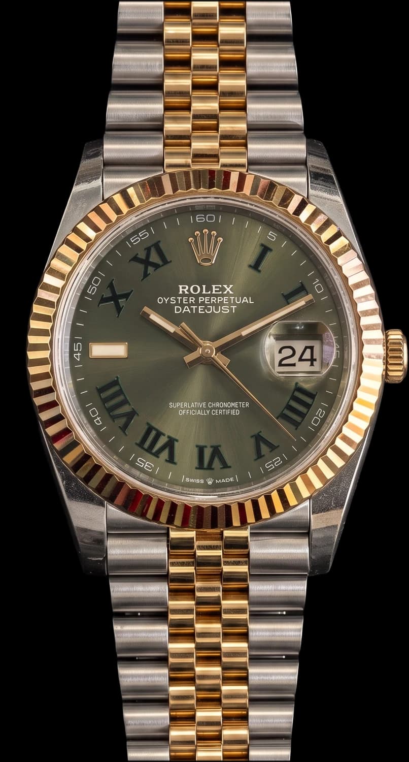 Steel and yellow gold watch with a Roman numeral dial, fluted bezel and Jubilee bracelet
